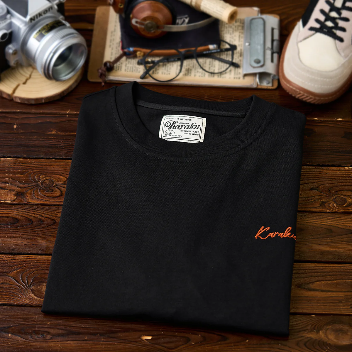 KaraKu Art「サン・ベルナール峠のニャポレオン」プリント＆刺繍入りコットTee - Image 7