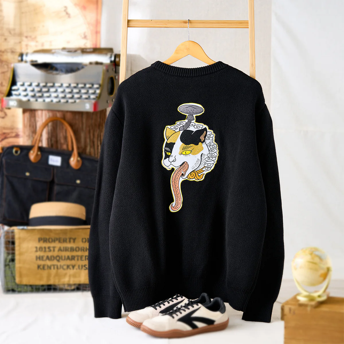 KARAKU×石黒亜矢子「毒つる茸」刺繡入りニットセーター - Image 3