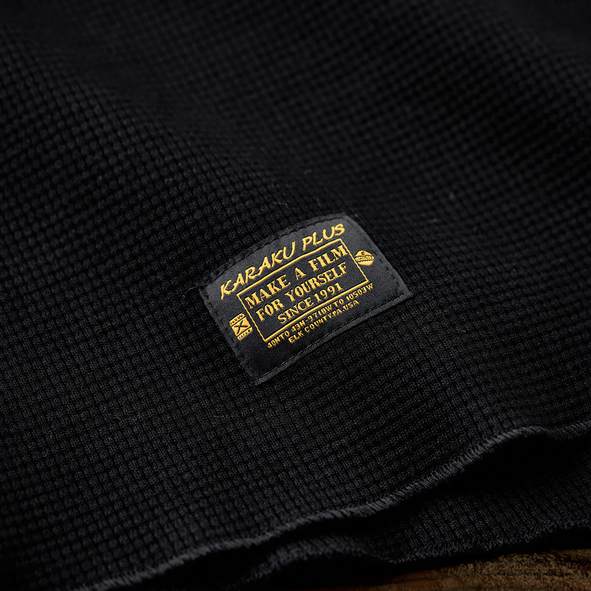 Vガゼット入り　ワッフルラグランスリーブロングTシャツ - Image 11