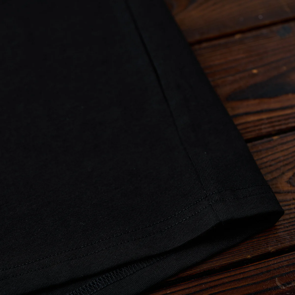 【予約】「光る目をした武将虎」プリント＆刺繍入りコットンTee - Image 12