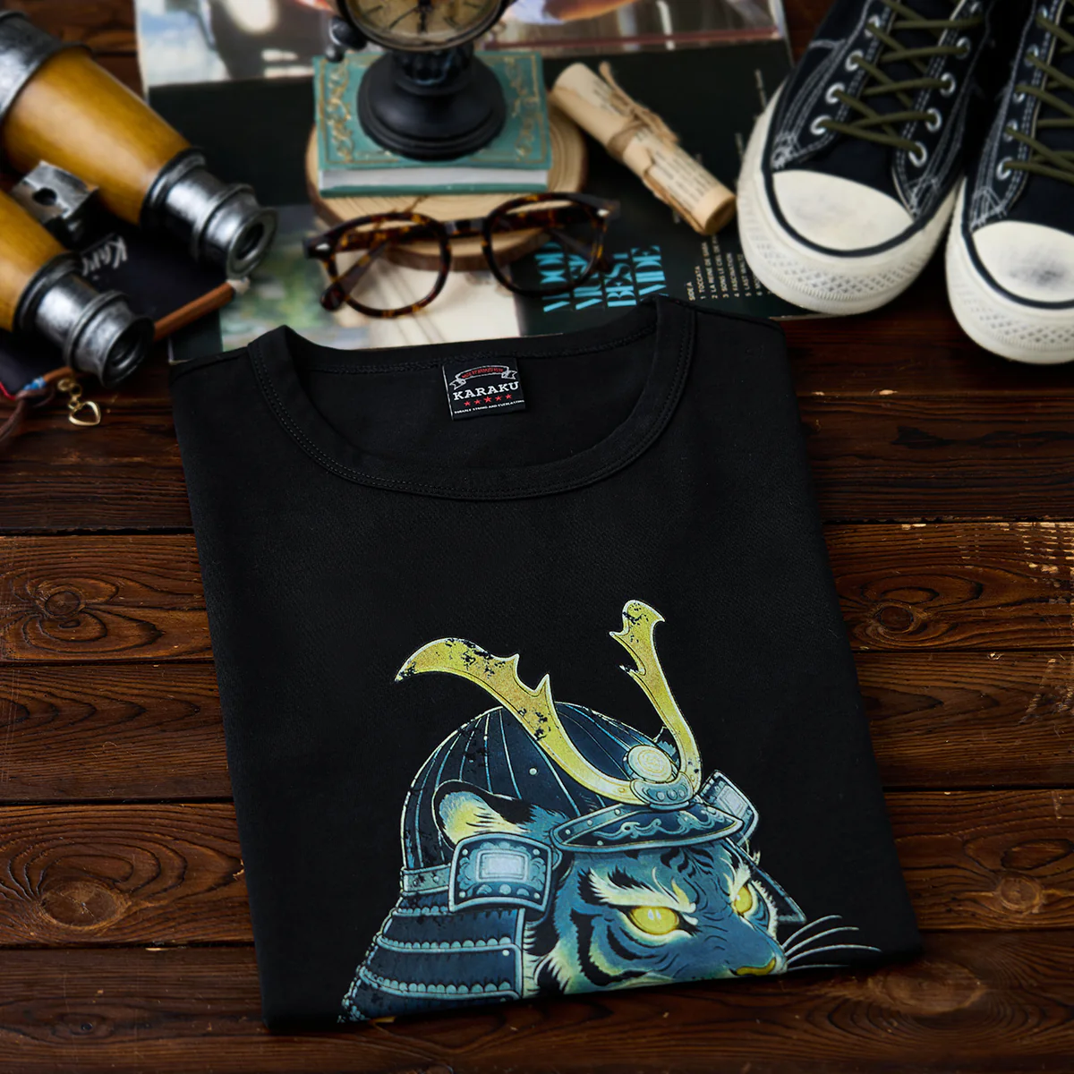 【予約】「光る目をした武将虎」プリント＆刺繍入りコットンTee - Image 5