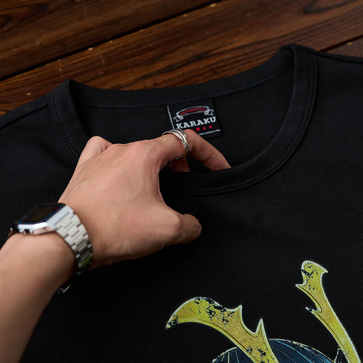 【予約】「光る目をした武将虎」プリント＆刺繍入りコットンTee - Image 8