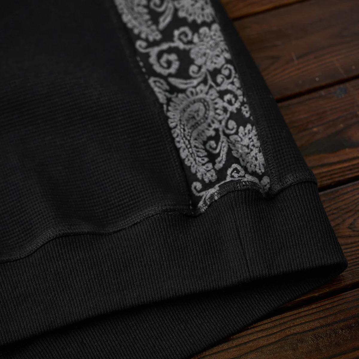ジャガードペイズリー切替　「KaraKu」刺繡ミニワッフルスウェット - Image 12