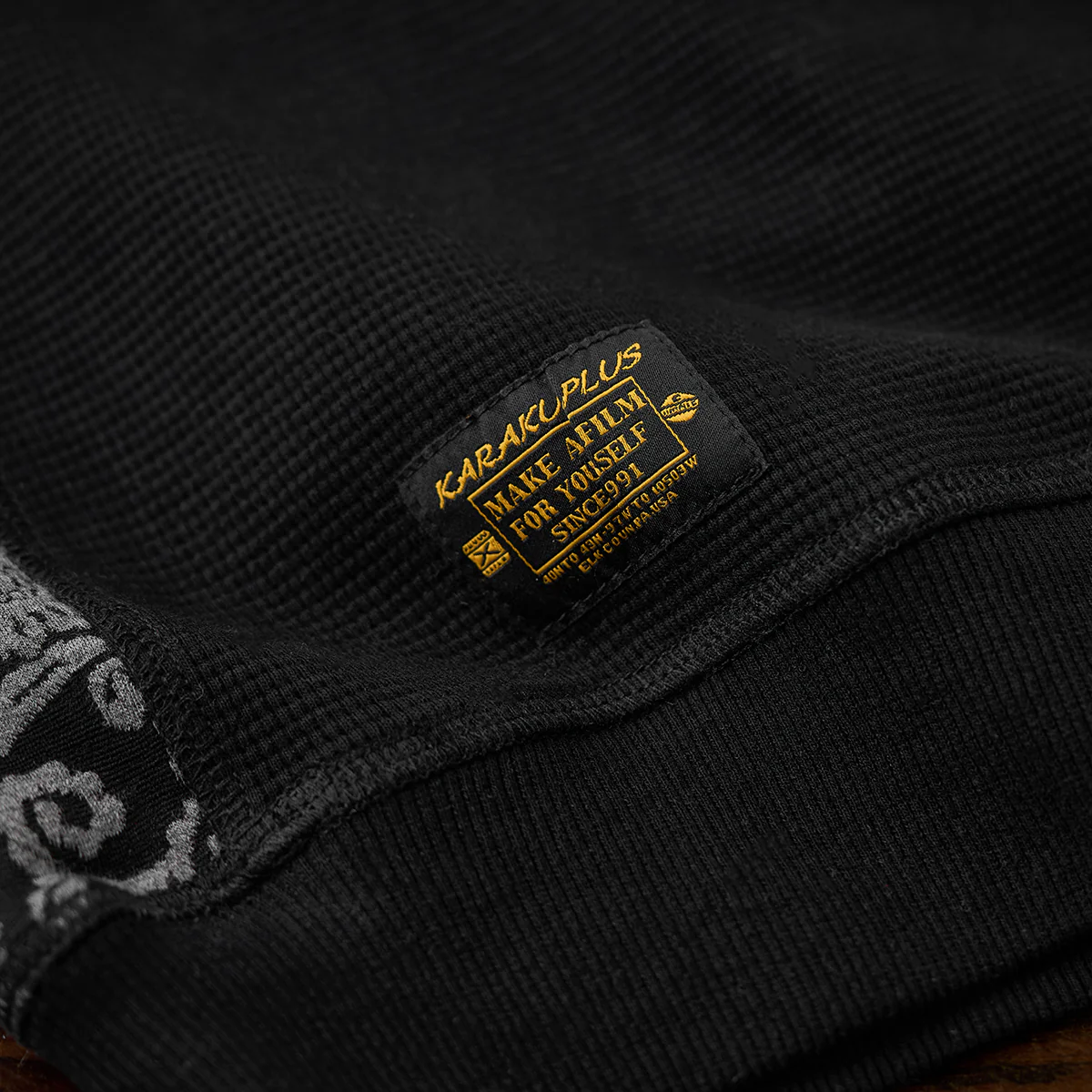 ジャガードペイズリー切替　「KaraKu」刺繡ミニワッフルスウェット - Image 14