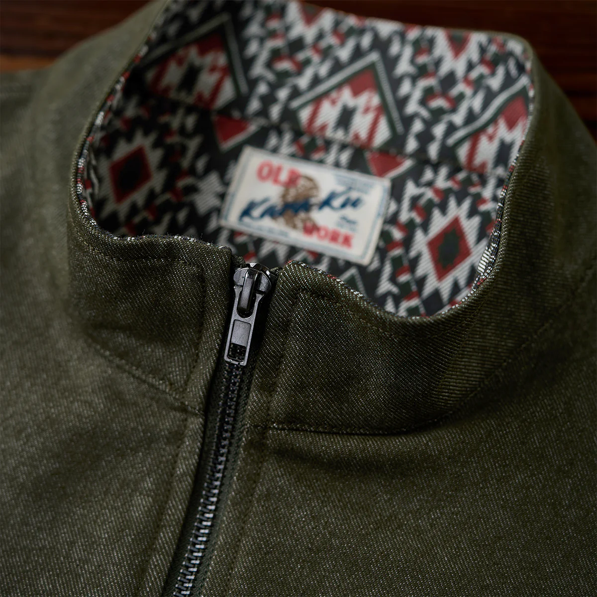 「KaraKu」ロゴ刺繡 裏ナバホ調柄・肘パッチハーフジップデニムスウェット - Image 6