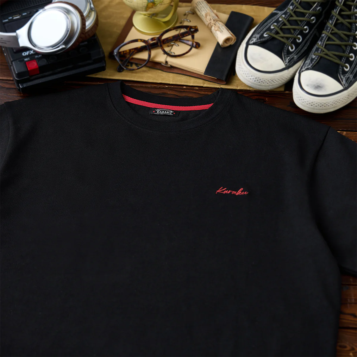 【予約】赤ヒモ付き 「炎骸舞図」プリント&刺繍入りコットンTシャツ - Image 5