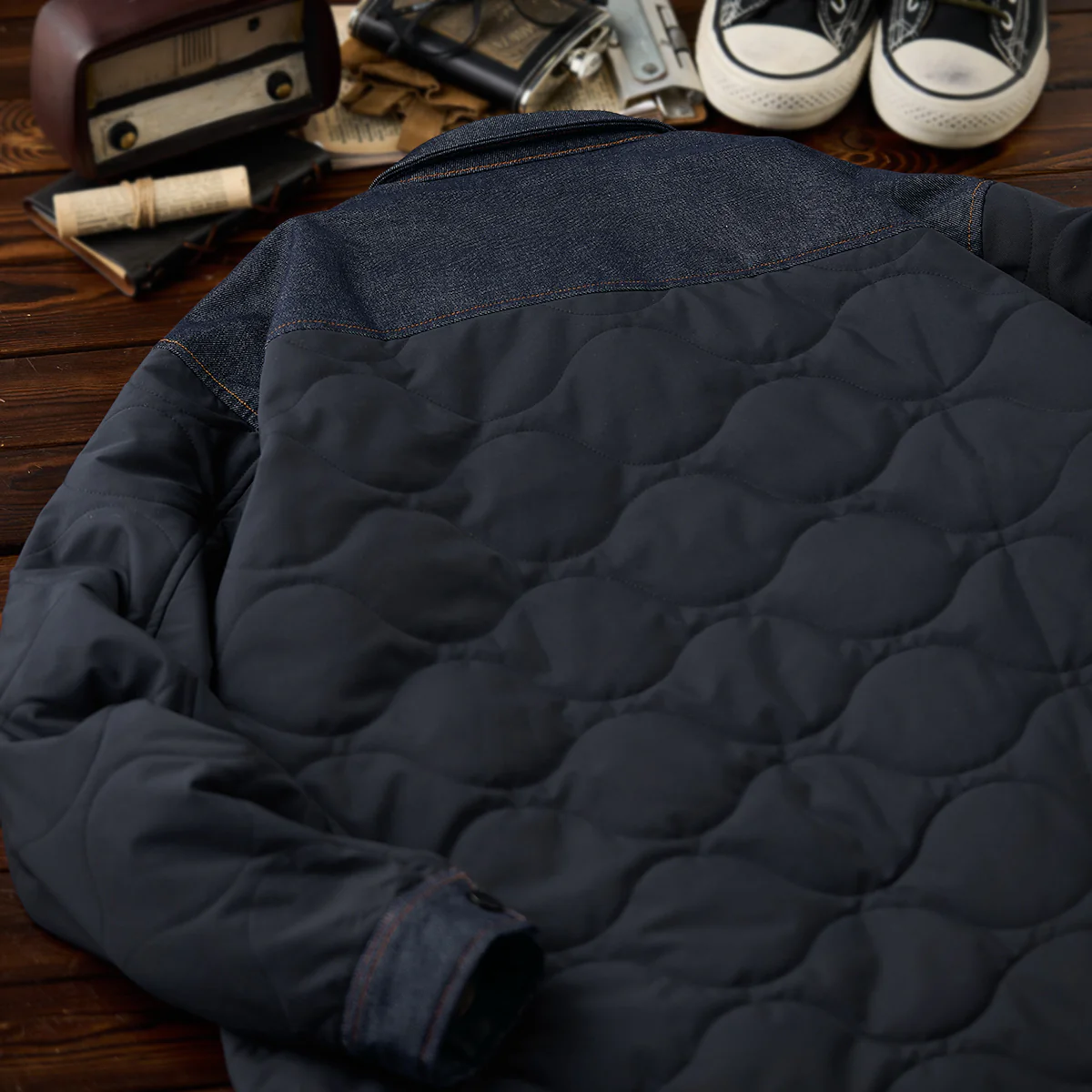「KaraKu」ロゴ刺繡　デニム切替ひょうたんキルト中綿ジャケット - Image 6