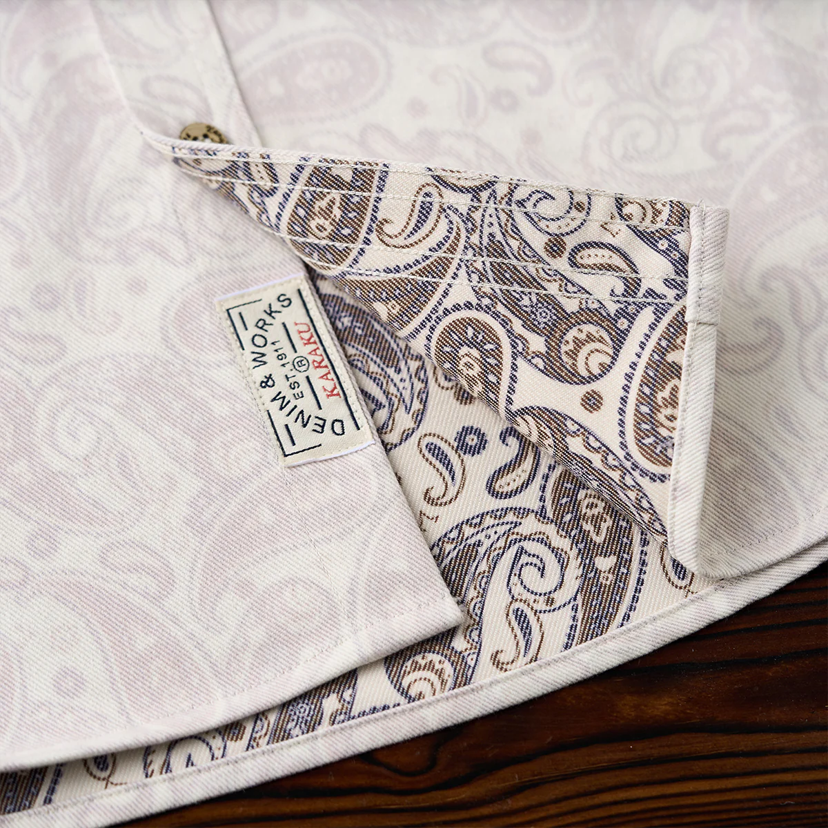 裏ペイズリープリント　「KaraKu」刺繡入りコットン混ツイル半袖シャツ - Image 15