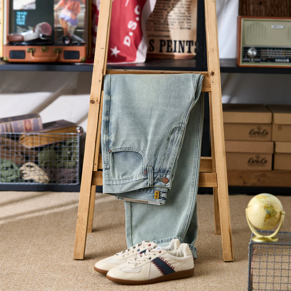 ウォッシュ&フェード加工 ストレートデニムパンツ - Image 3