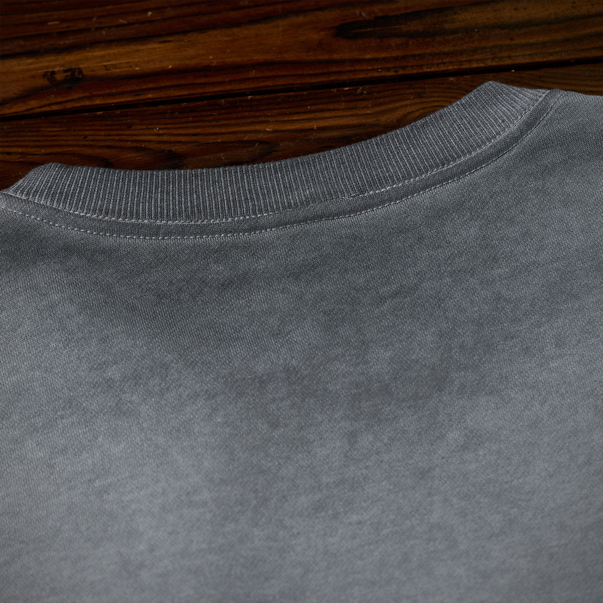 プリーティドポケット付き グラデーション染めウォッシュド加工ロングTシャツ - Image 14