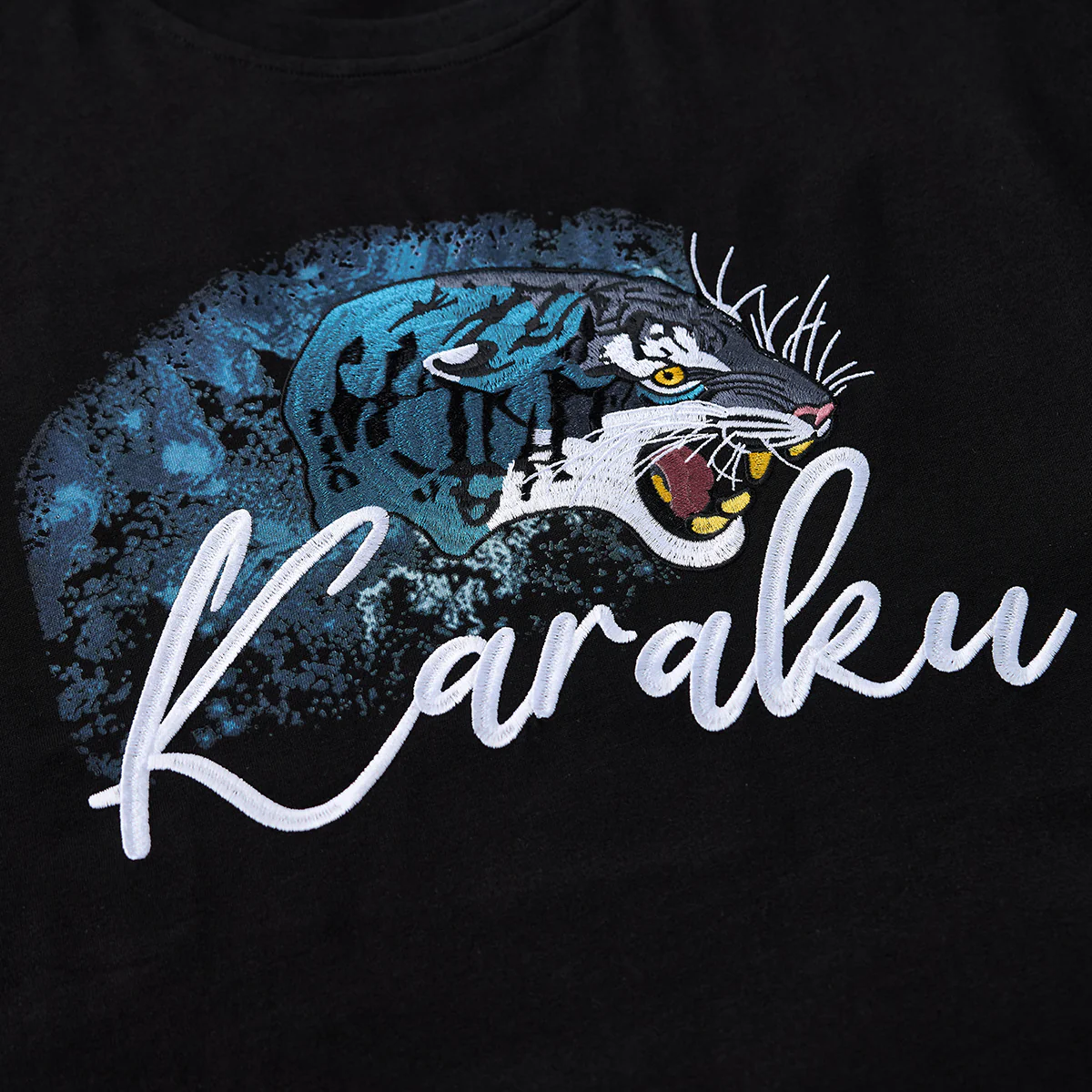 KARAKU×田中ラオウ「Bloom」プリント&刺繍入りコットンTee - Image 11