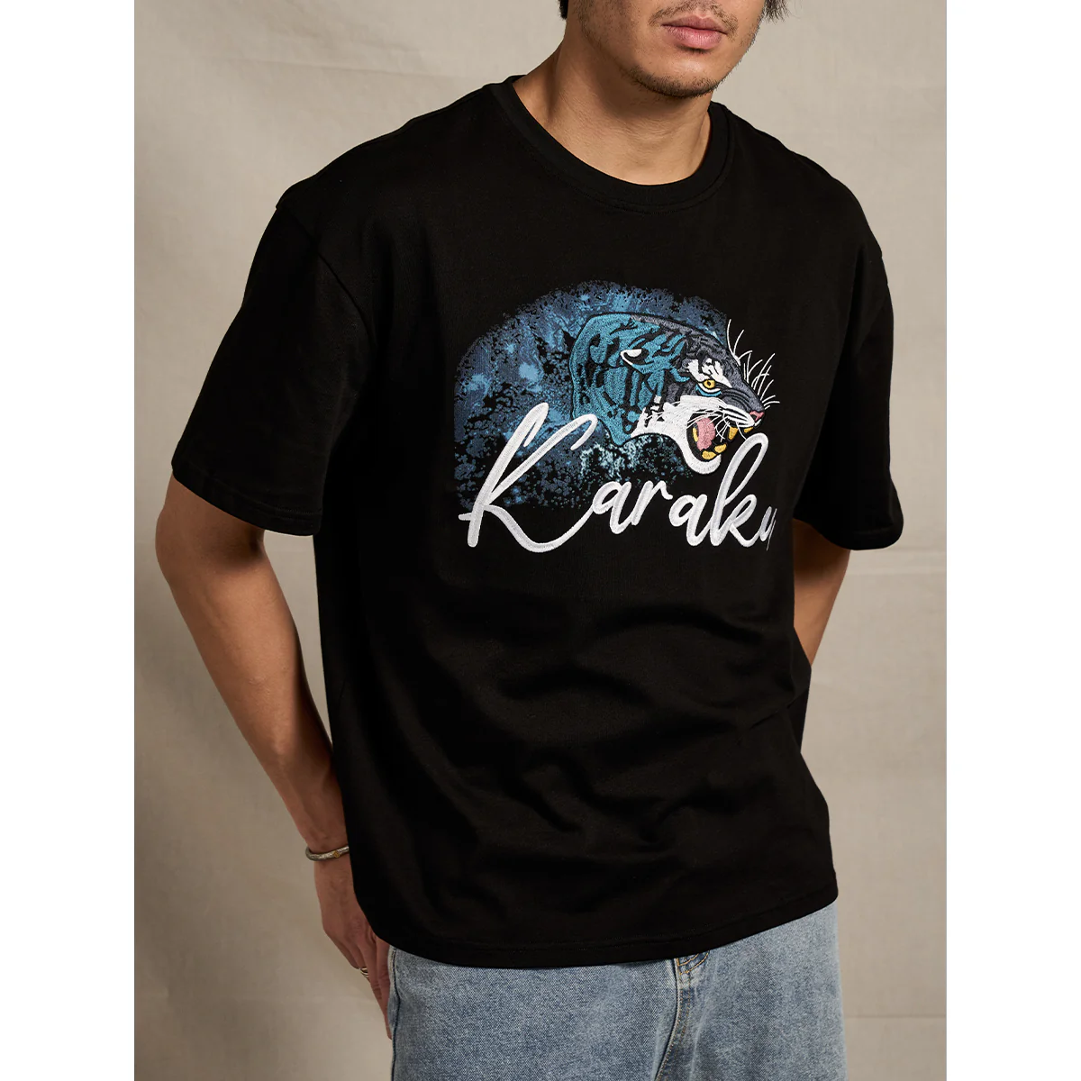 KARAKU×田中ラオウ「Bloom」プリント&刺繍入りコットンTee - Image 6