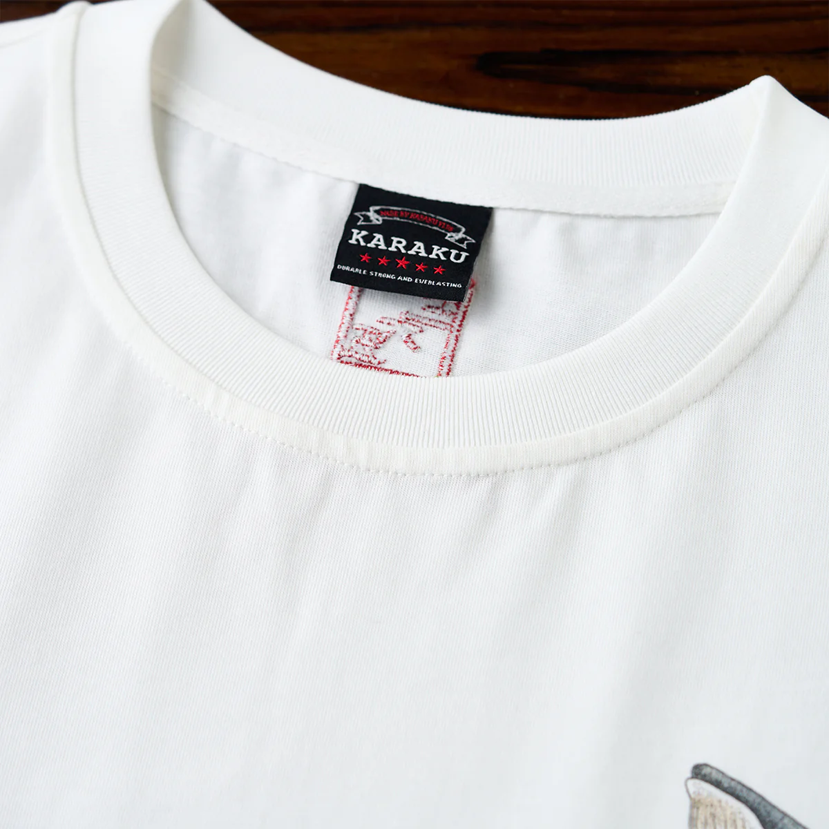 「KaraKux365CAT.ART」紅白ヒモ付き 鯨と泳ぐ猫柄コットンTee - Image 11