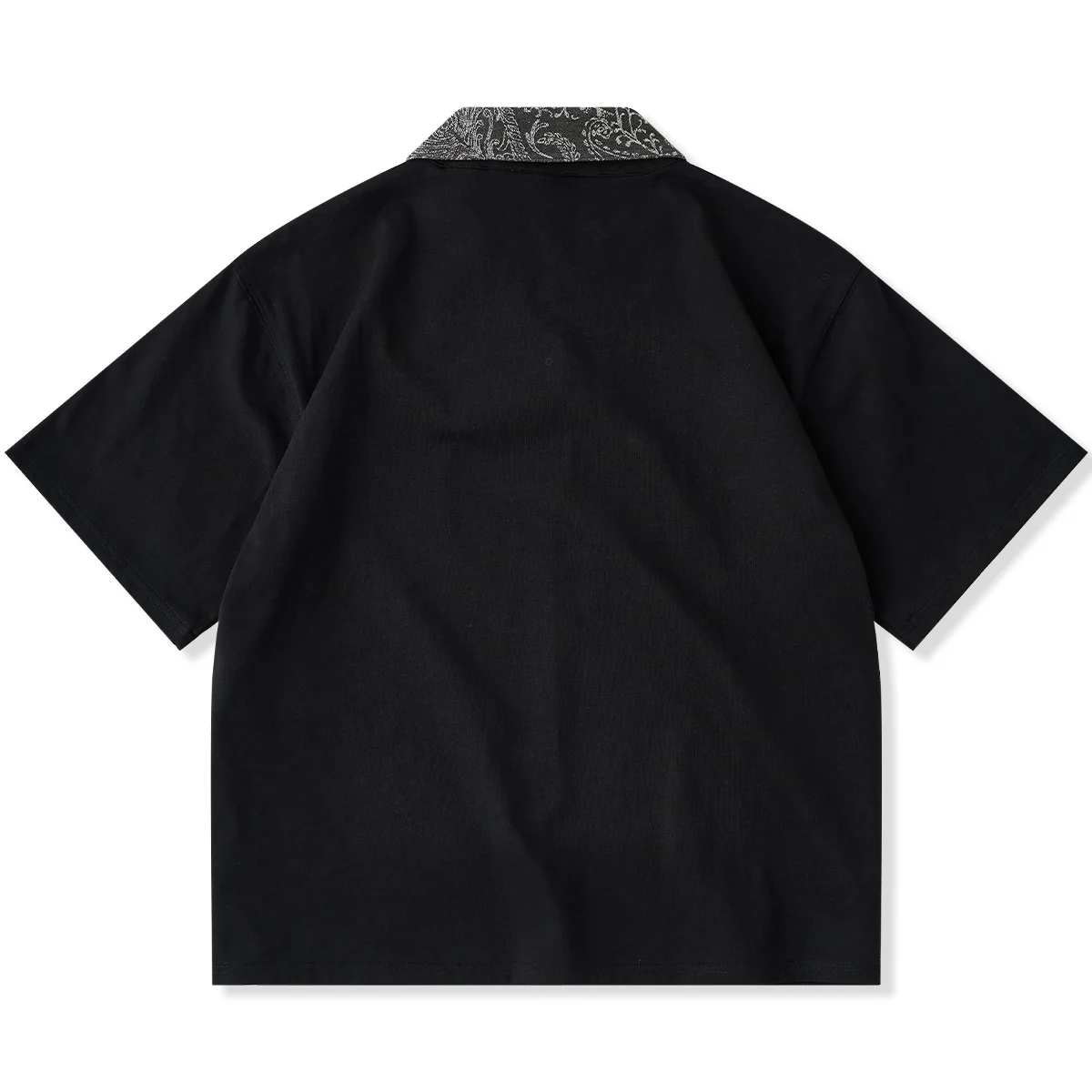 襟ペイズリージャカード切替 「KaraKu」刺繡入り2ボタンポロシャツ - Image 2