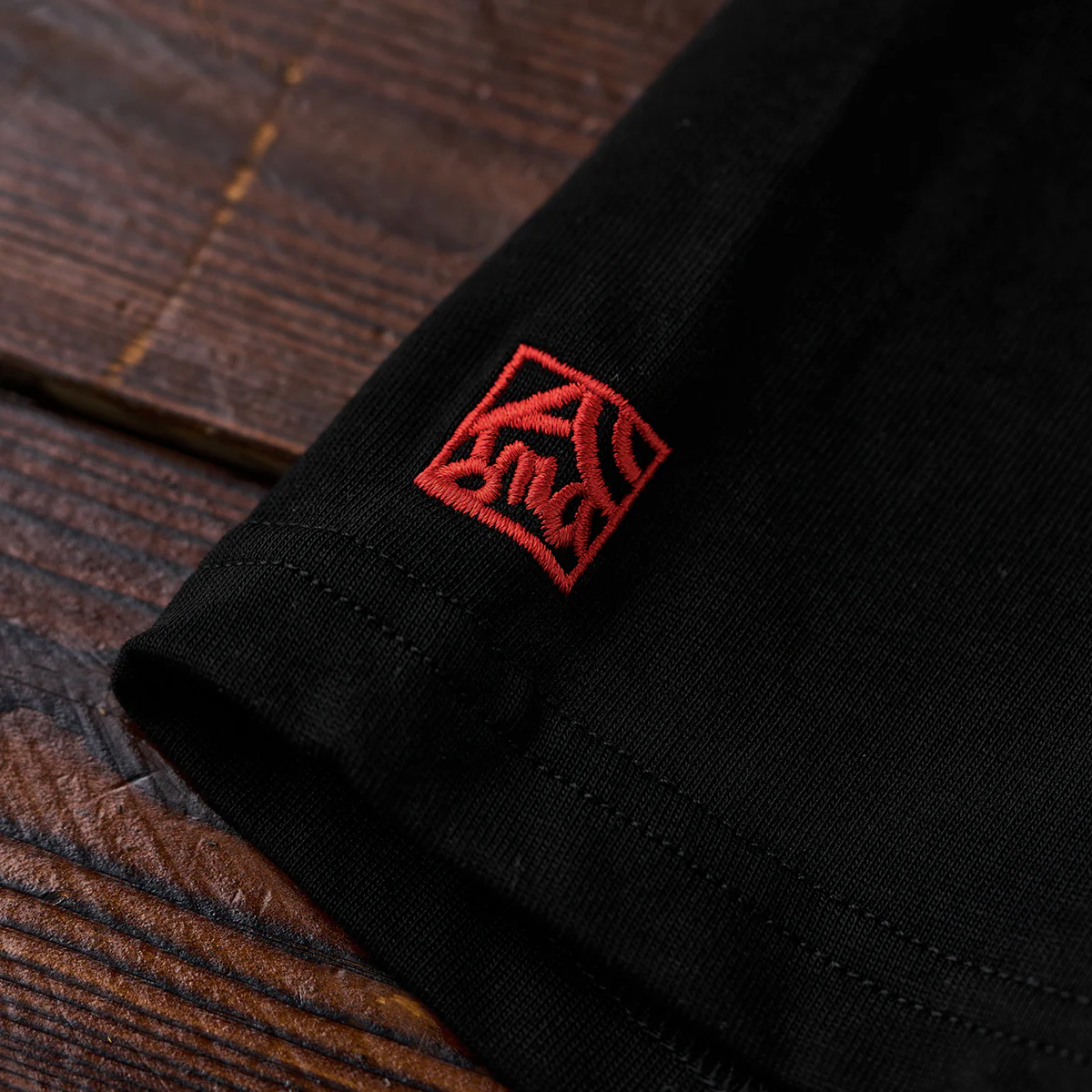 Karaku×Koma 「異形百物語」プリント&刺繍入りコットンTee - Image 15