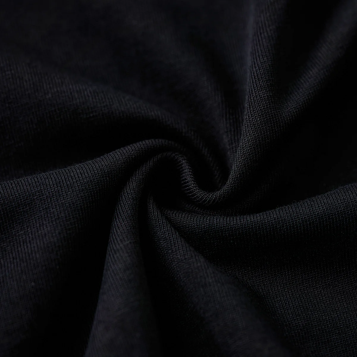 ターコイズ調ボタン付き改良型ヘンリーネックTシャツ - Image 6