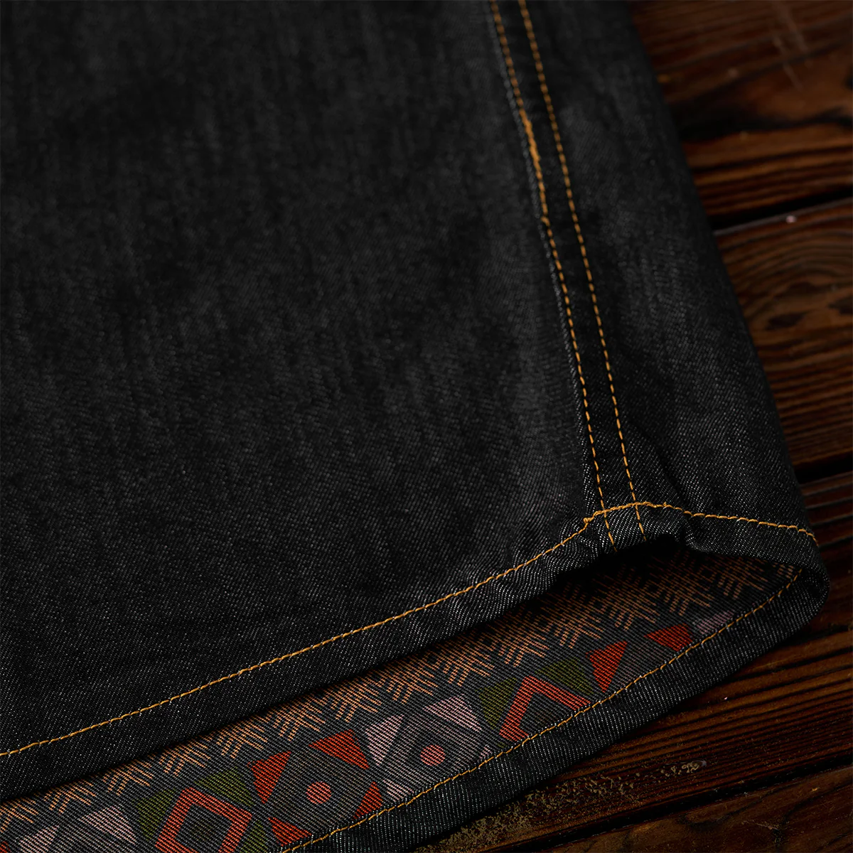 「STAY TRUE」刺繍ワッペン 裏側エスニック調プリント入りハーフボタン半袖デニムシャツ - Image 14